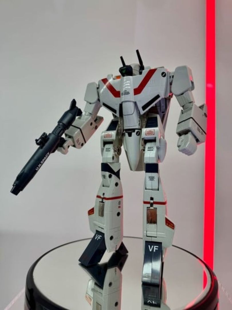 One of the Best Mecha Anime of All Time Finally Gets New First