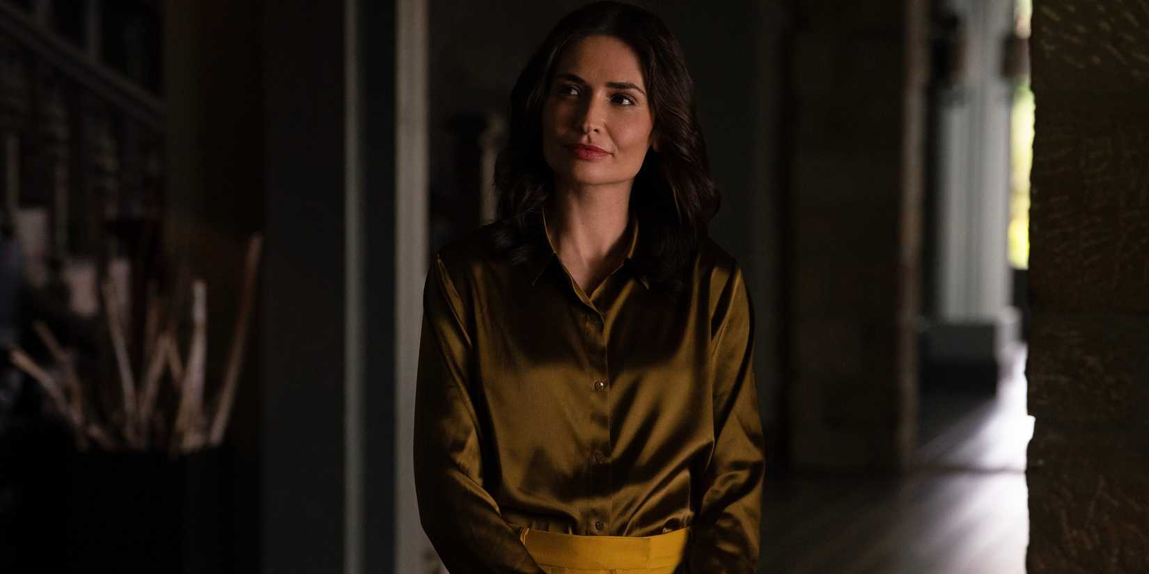 Karolina Wydra as Zosia on Pluribus