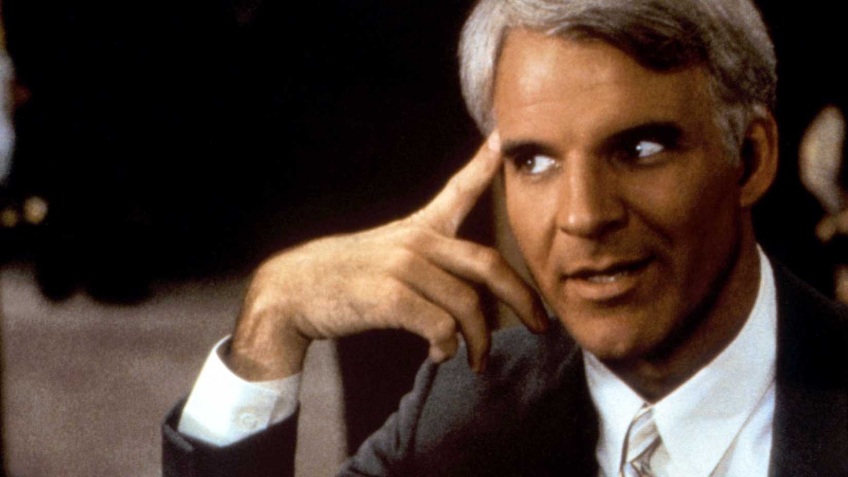 Steve Martin menunjuk ke kepalanya di All of Me