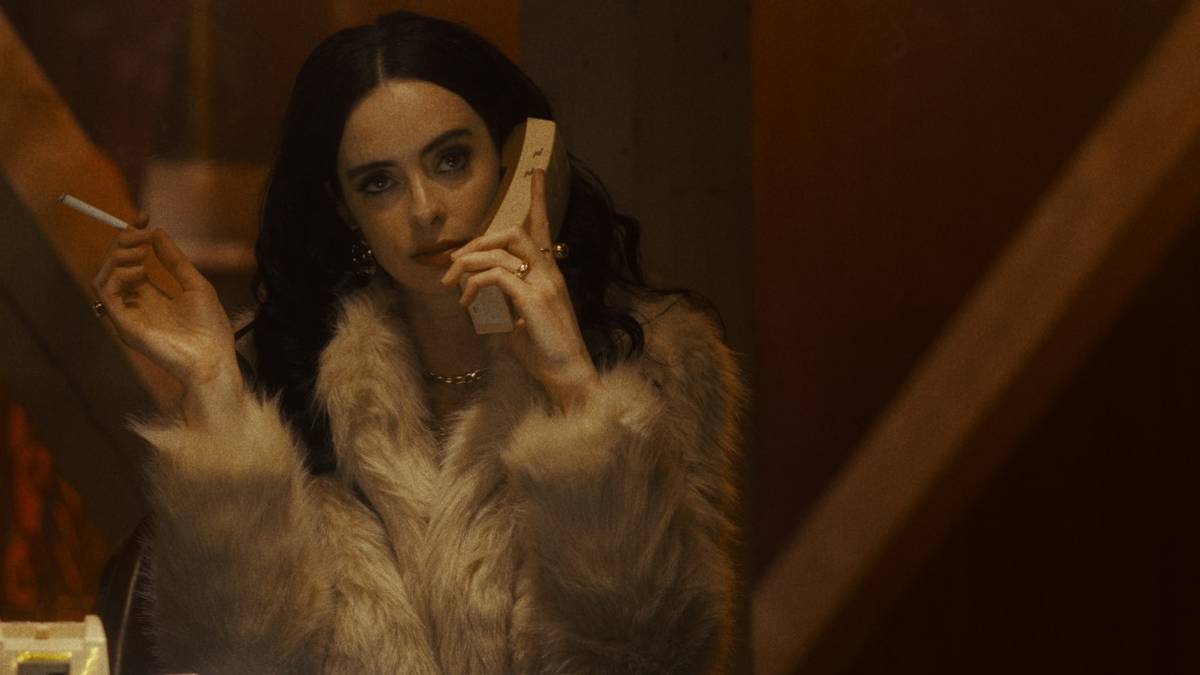 Kiefer Sutherland & Krysten Ritter Go Full Grindhouse in Stone Cold Fox