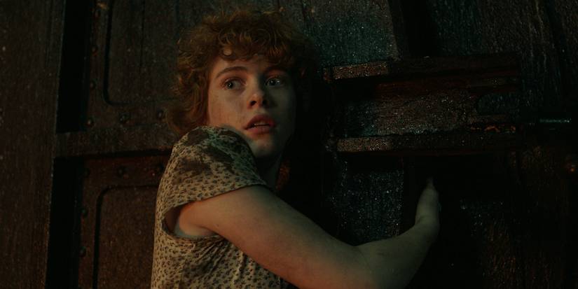 Beverly Marsh is attacked by Pennywise and the Deadlights in IT 2017