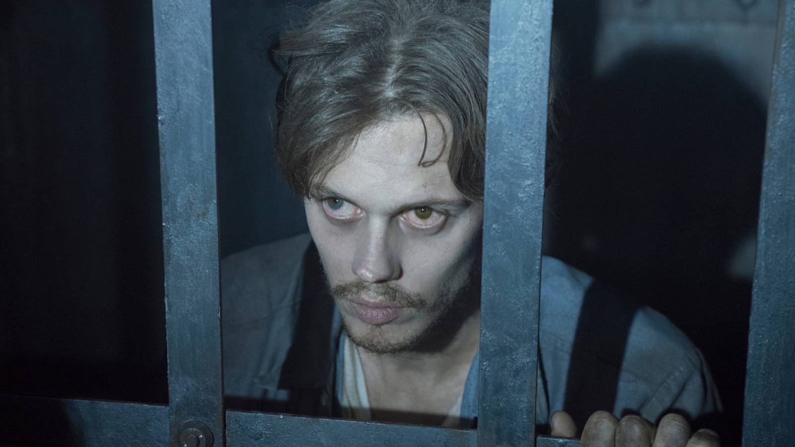 castle-rock-bill-skarsgard