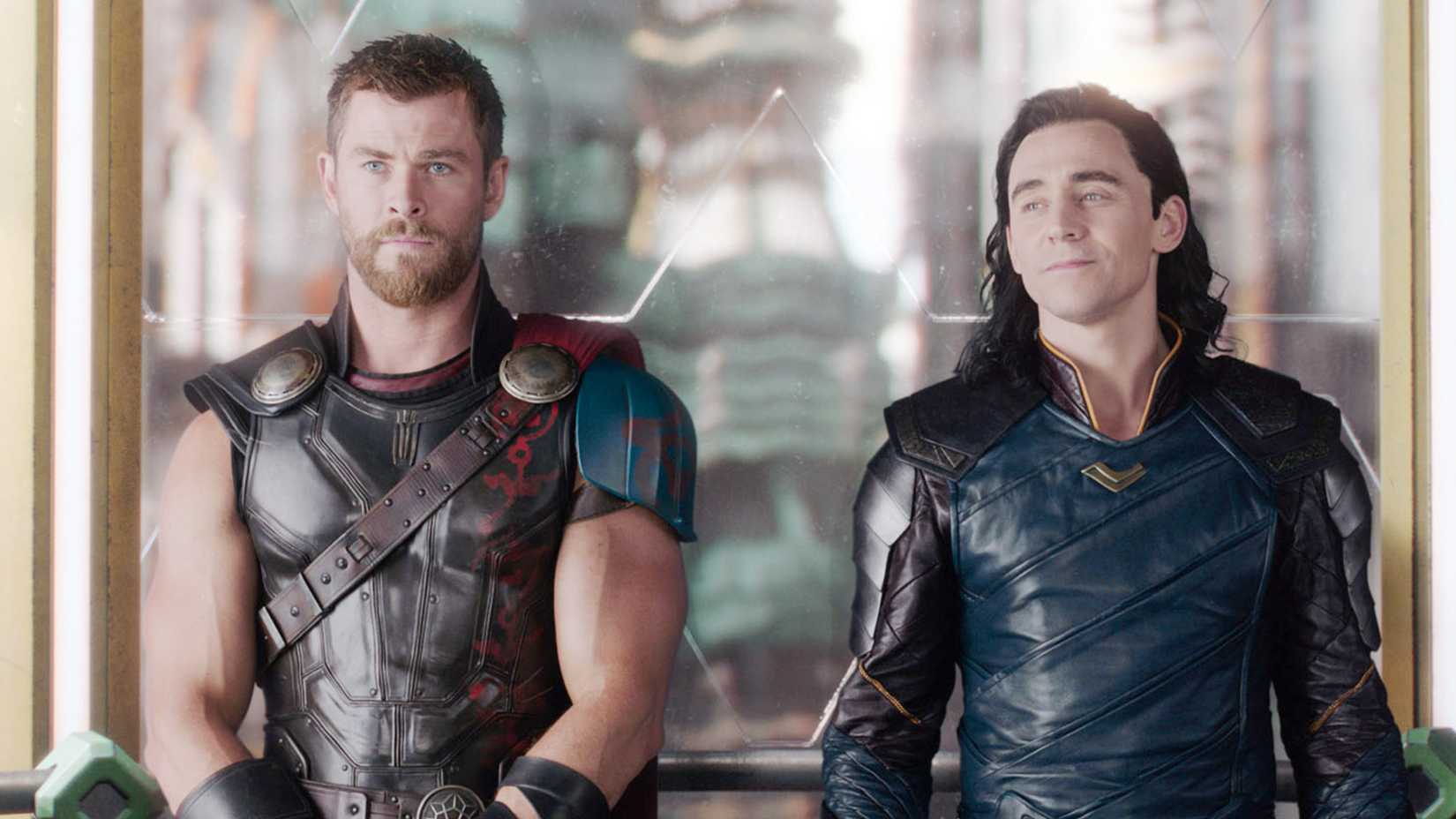 Hasbro Marvel Legends Series Marvel Avengers Beyond Earth's Mightiest Thor  vs. Marvel's Destroyer 6-in Action Figure Set 2-Pack | MainPlace Mall, image size:1650x928