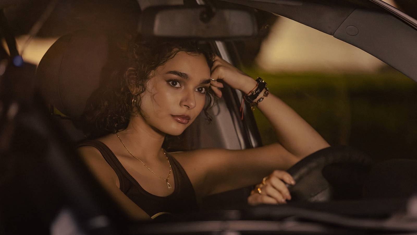 Cooper Norris' girlfriend and fiance Ariana Medina (Paulina Chavez) in Landman