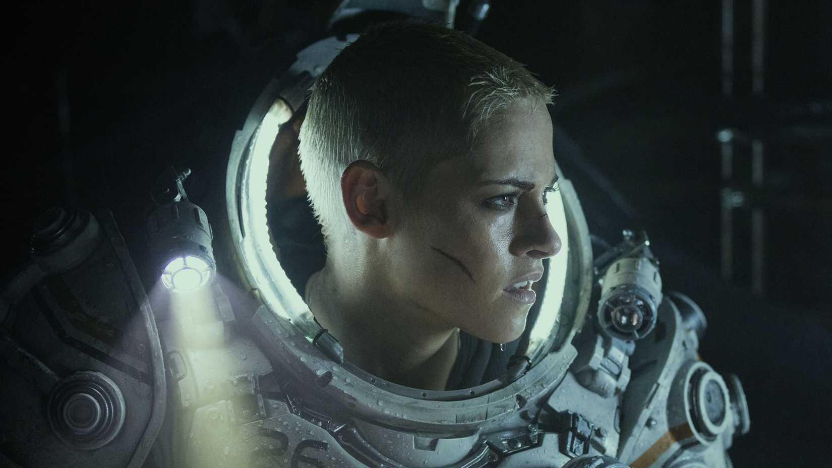 Kristen Stewart in an advanced dive suit from Underwater