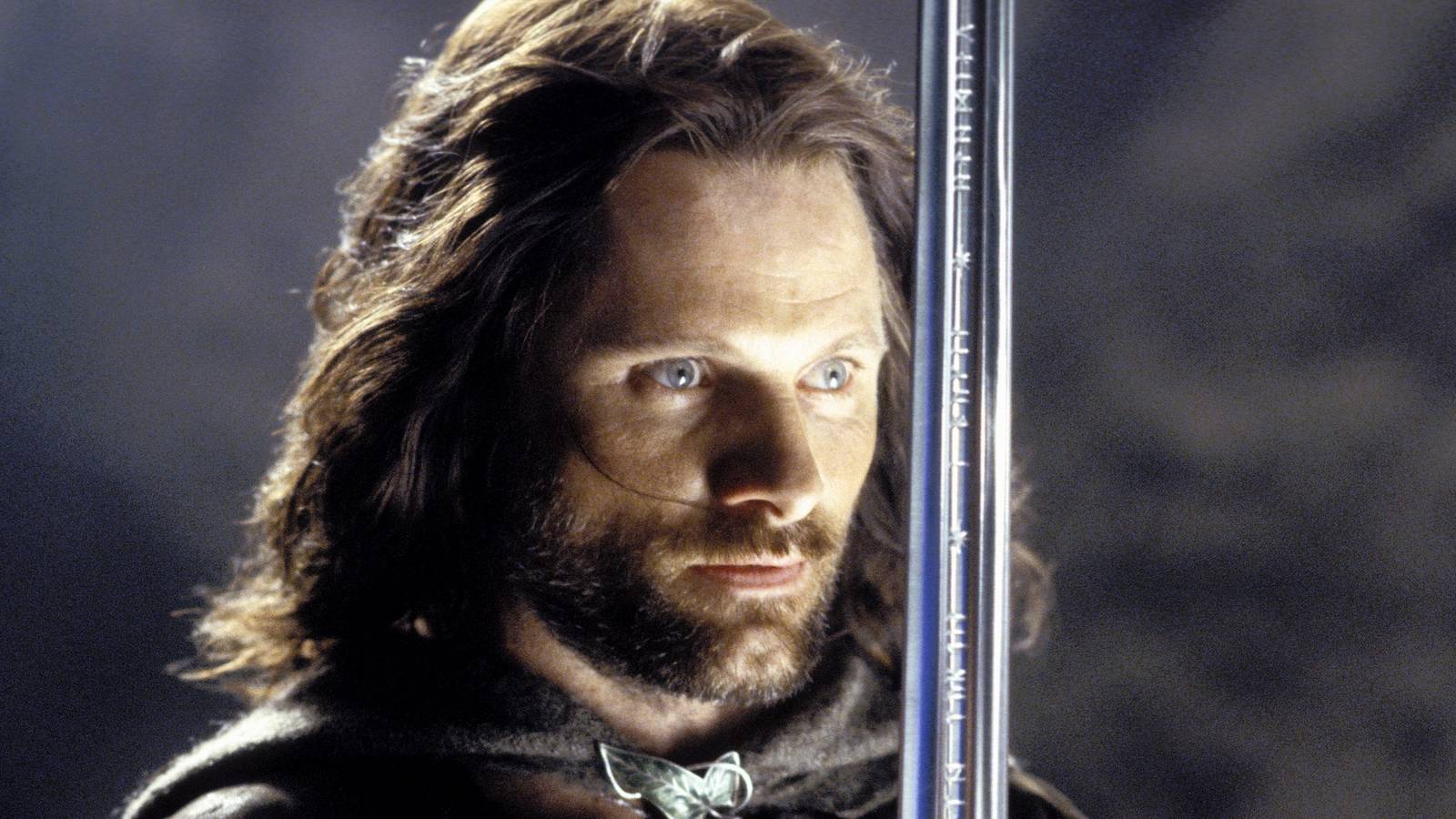 Lord of the Rings' Missing Its Aragorn vs. Sauron Scene Is the Trilogy ...
