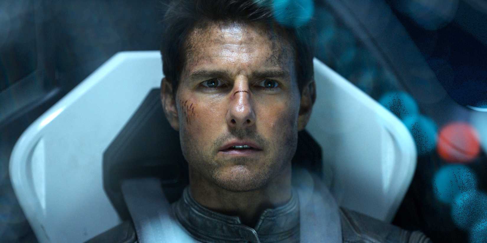 Tom Cruise stars in Oblivion