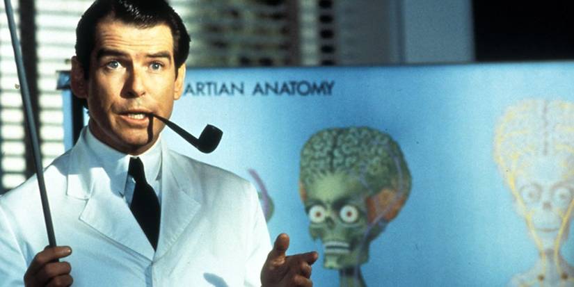 Pierce Brosnan in Mars Attacks