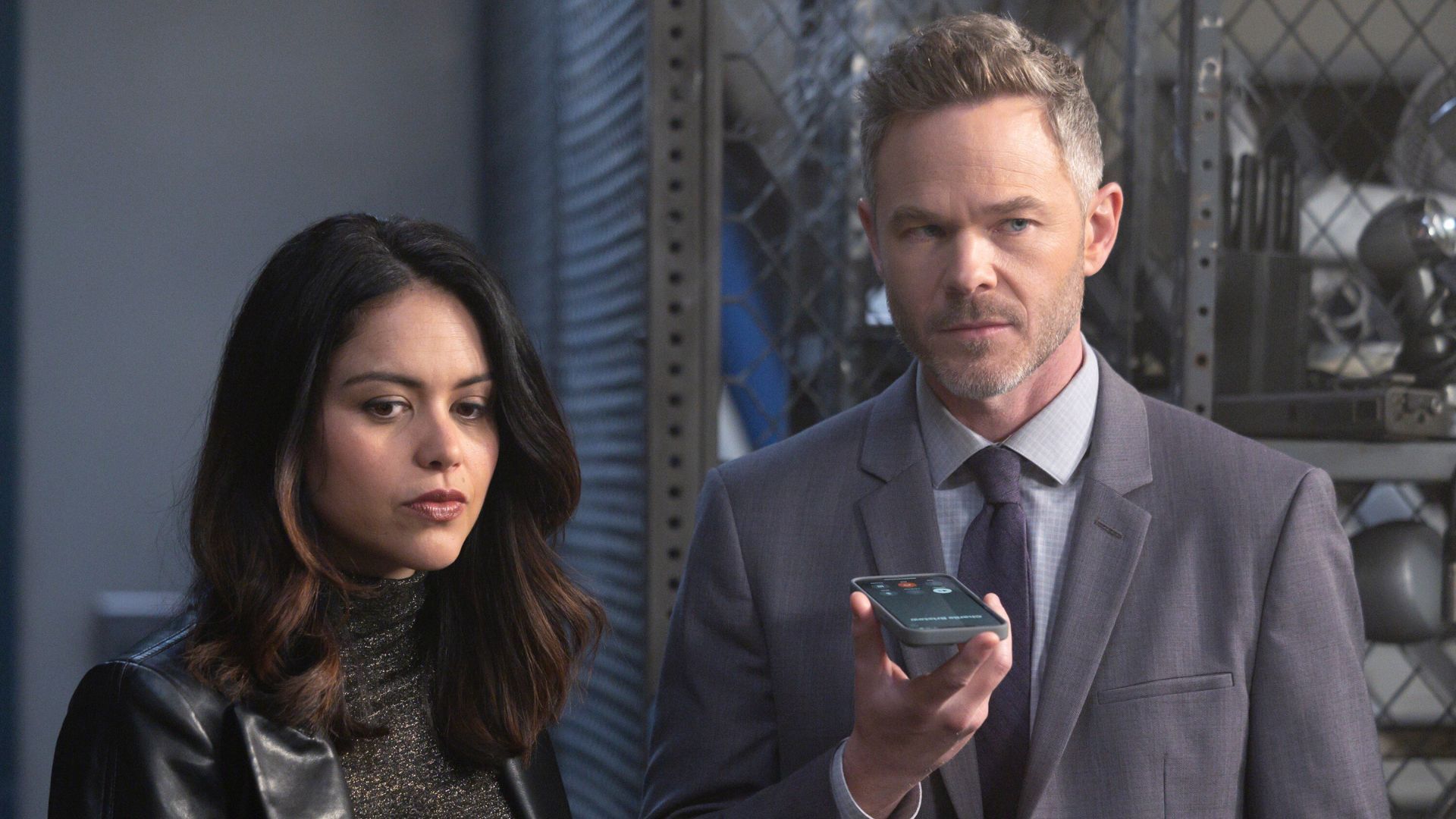 the-rookie-shawn-ashmore-alyssa-diaz