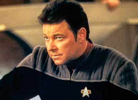 Commander Riker Insurection Riker’s Most Debated Star Trek: TNG Decision Avoided a Modern Franchise ...