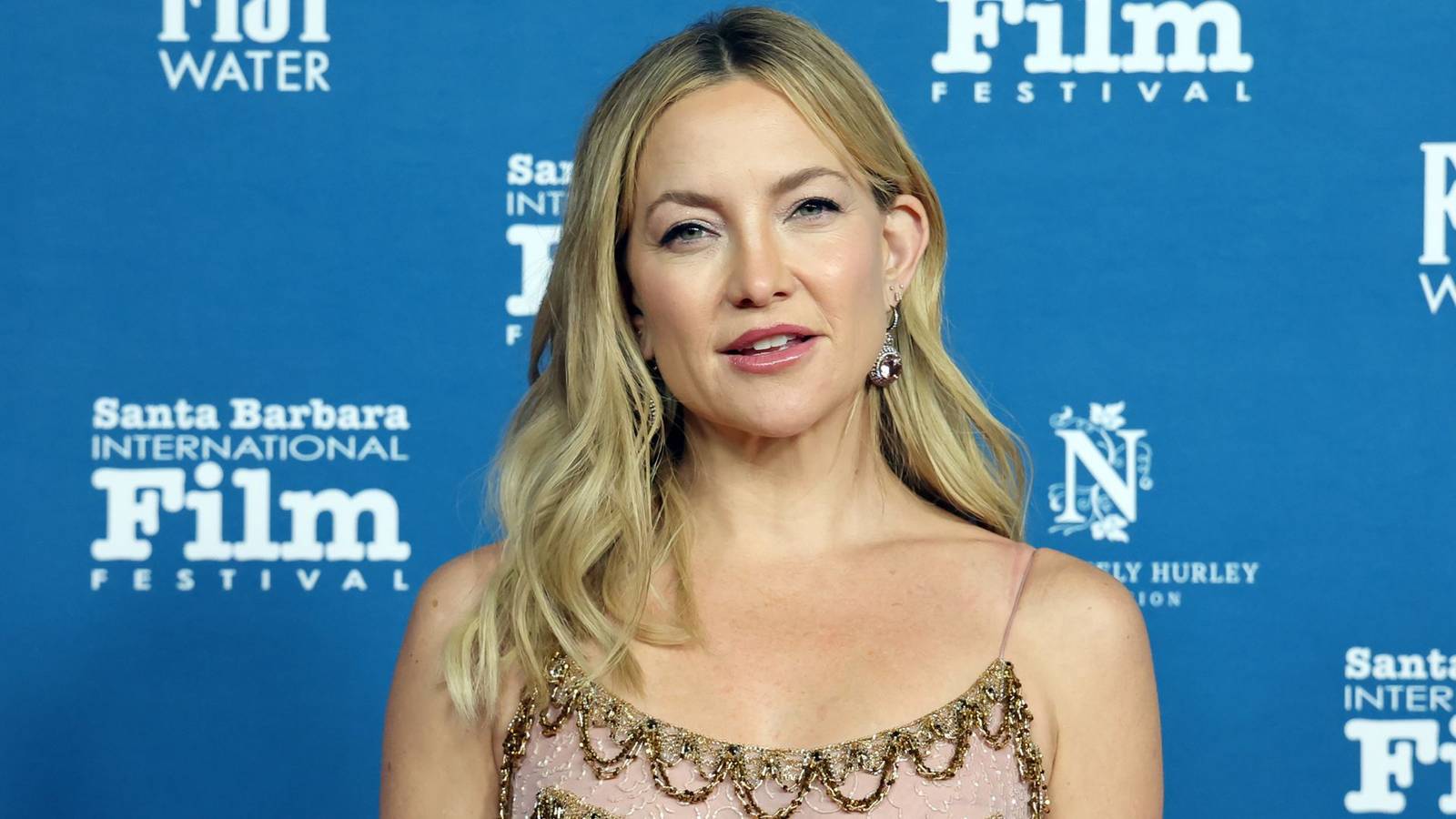 Kate Hudson's Song Sung Blue Becomes an Instant Streaming Hit in the U.S.