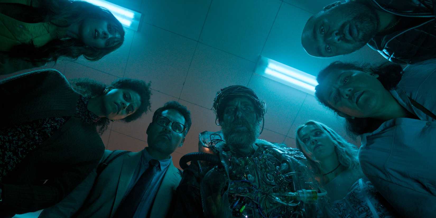 Good Luck, Have Fun, Don't Die Review: Sam Rockwell's Latest Sci-Fi ...