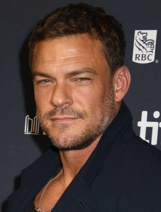 Alan Ritchson Fans Reacher Star Alan Ritchson Caught Fighting Neighbor on Video
