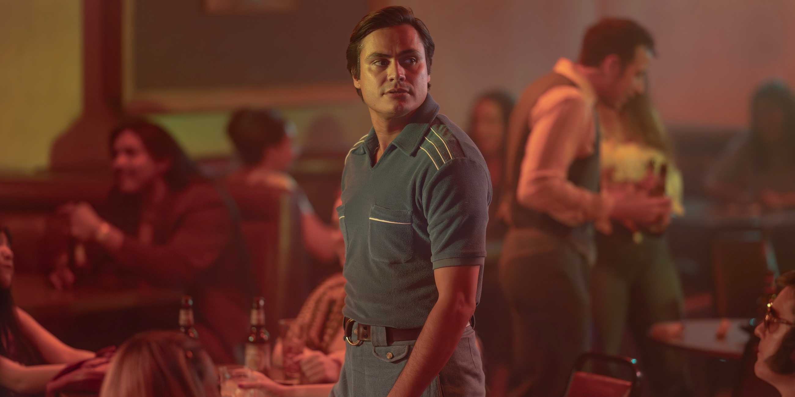 Jim Chee (Kiowa Gordon) in a bar on Dark Winds