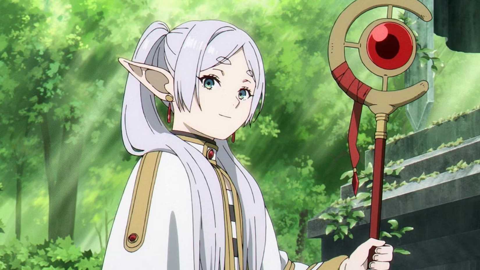 Frieren tenant son bâton tout en regardant avec une expression agréable dans l'anime Frieren