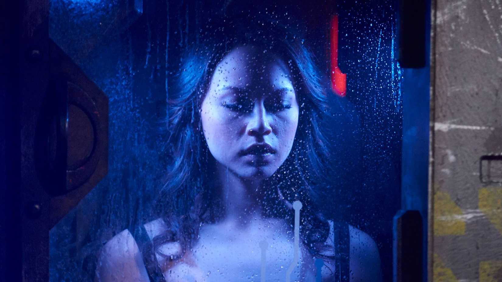 The Rookie Fans Are Discovering Melissa O’Neil’s Dark Matter Sci-Fi