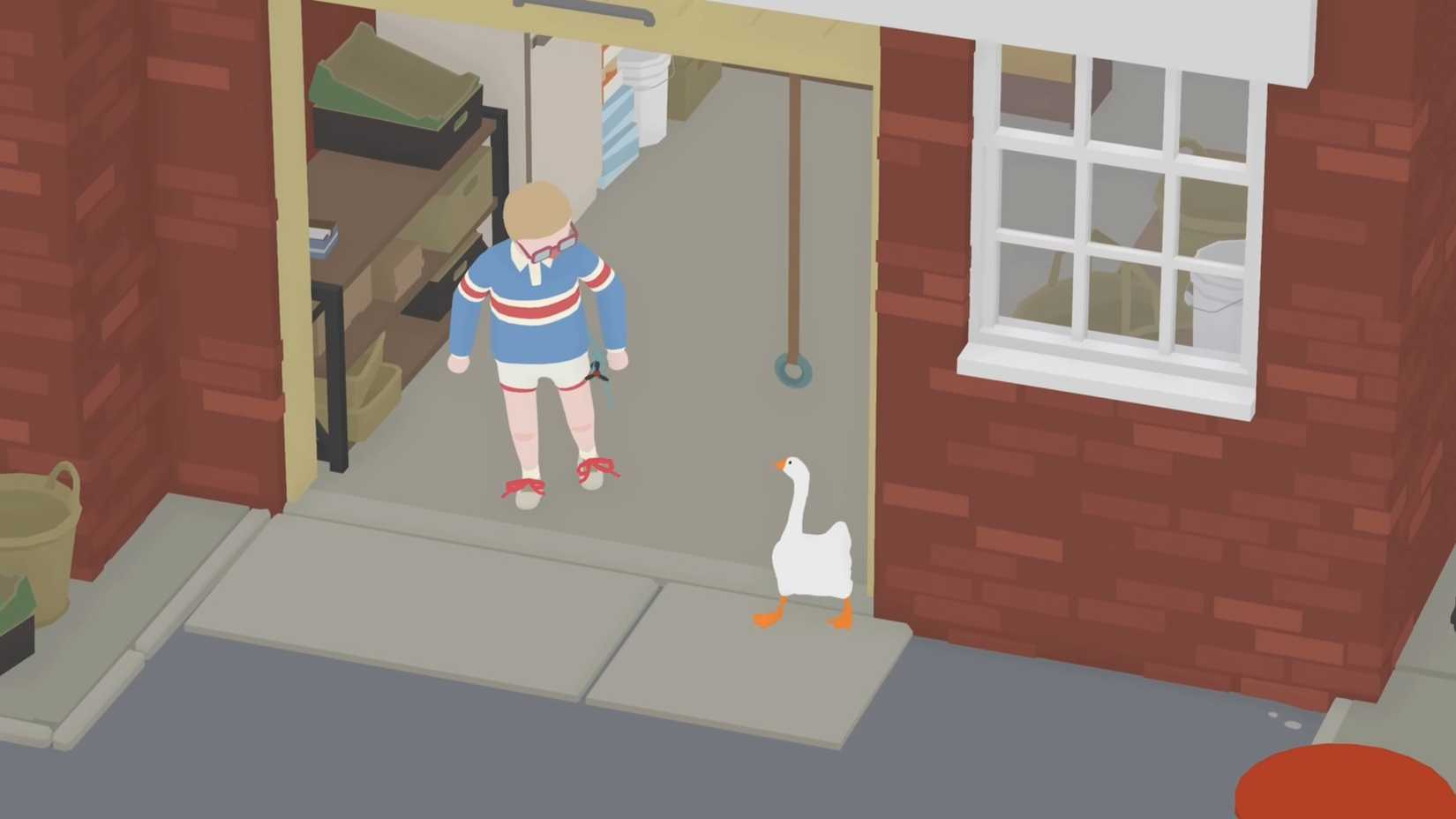 Tangkapan layar Untitled Goose Game yang menampilkan angsa dan anak laki-laki di garasi