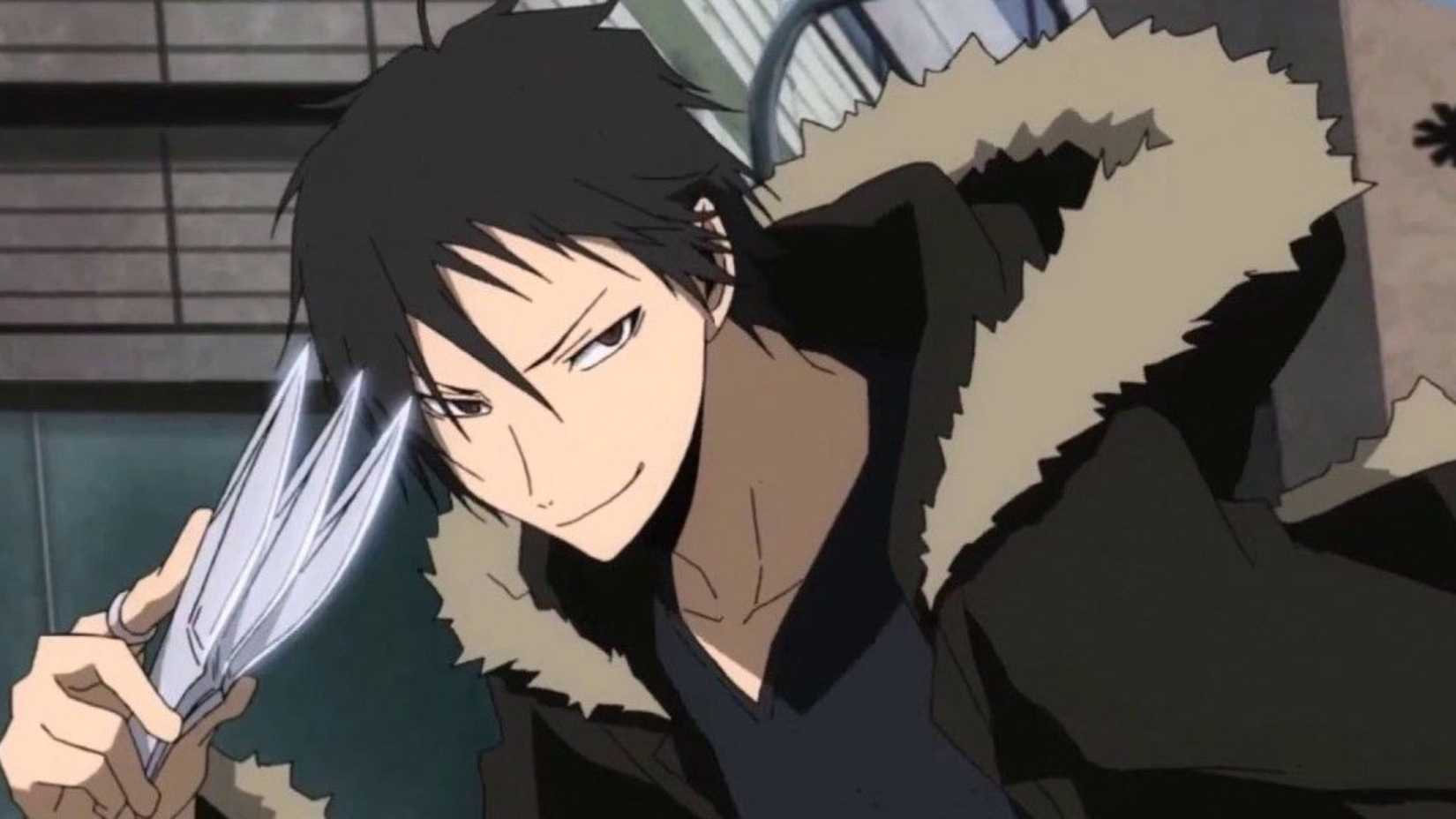 Izaya Orihara holds a knife in Durarara!!