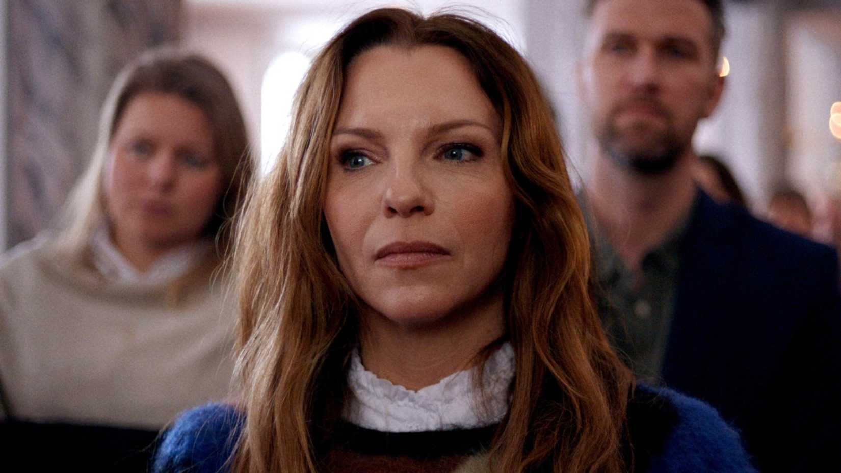 Netflix's Addictive 5-Part Crime Thriller Is the Perfect Weekend Noir Binge