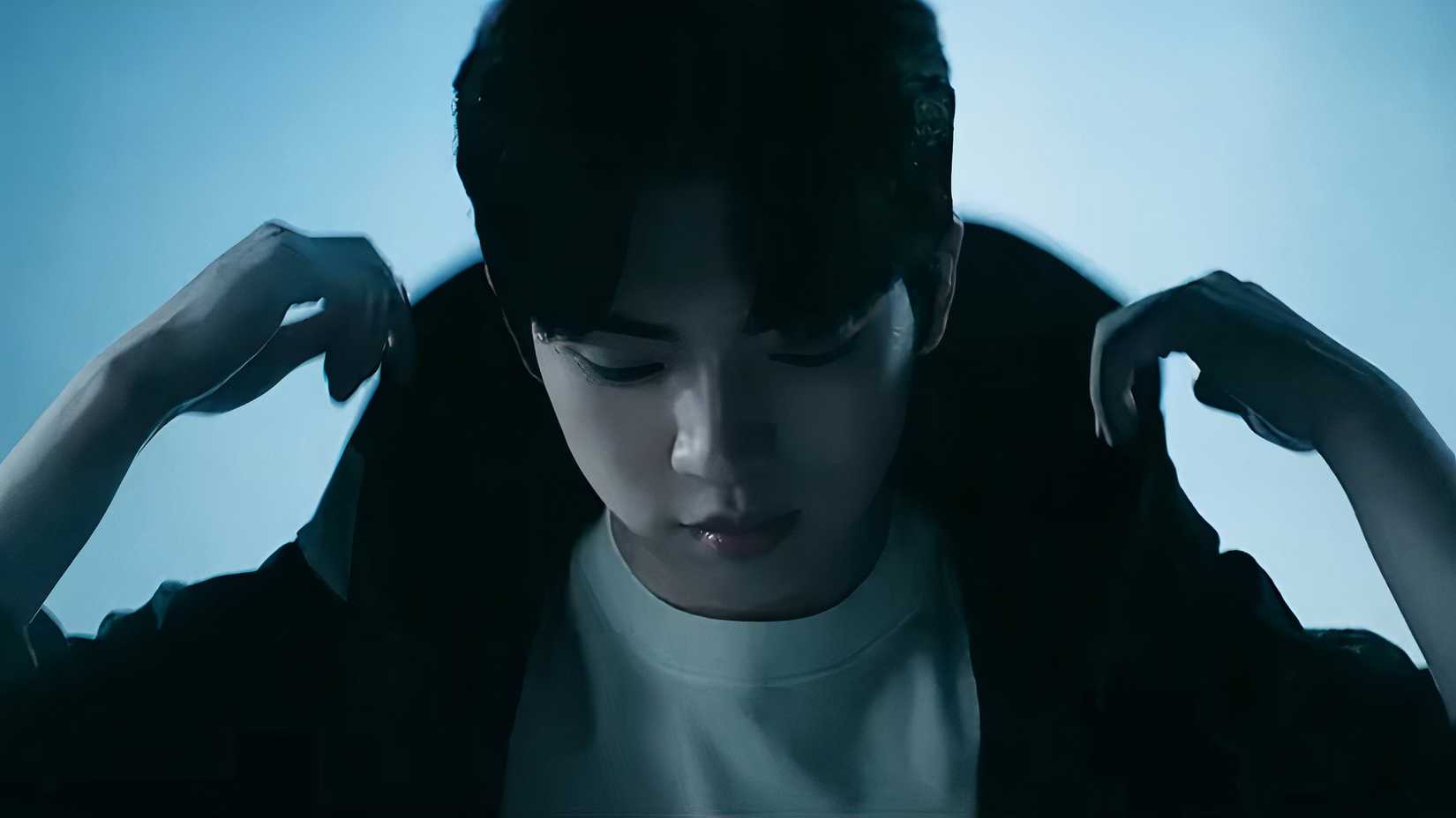 Solo Leveling Reveals Sung Jinwoo’s Official New Look Ahead of August 7 Comeback