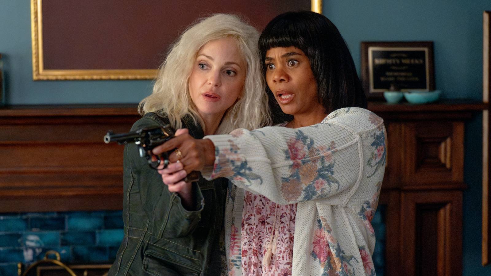 Scary Movie Review: The Wayans Bros' Slasher Parody Return Is More Cringe Than Clever