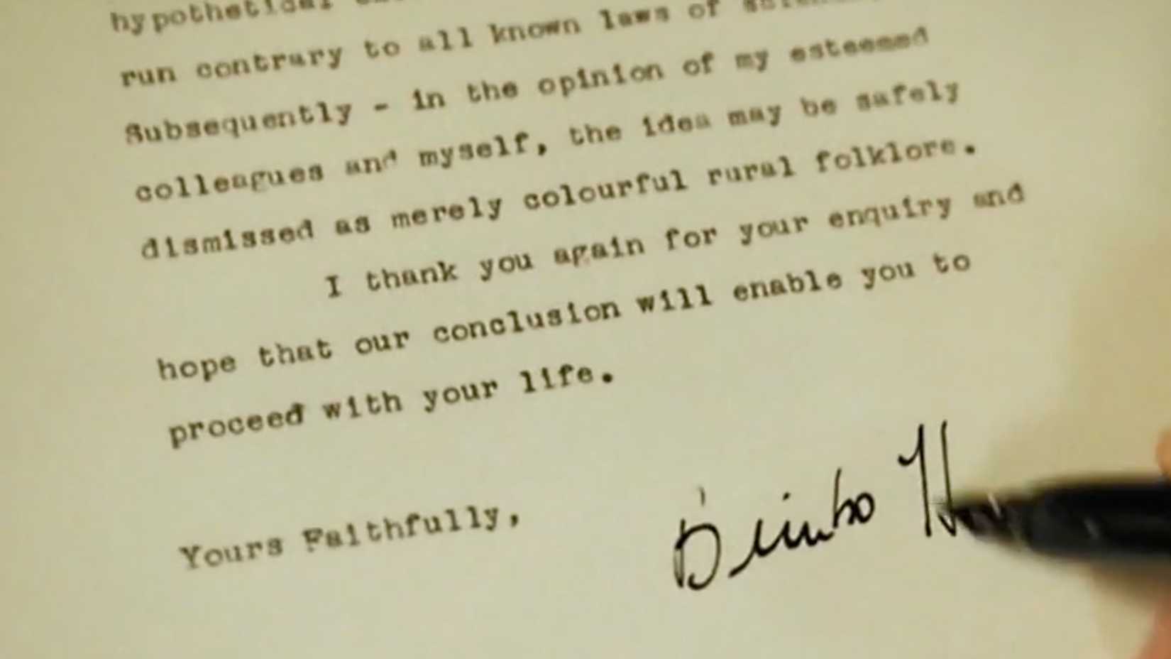 A typed letter is being signed in Stardust. 