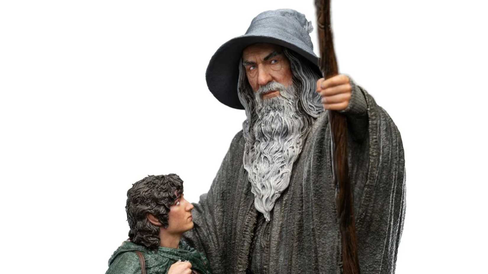 The Lord of the Rings Fellowship Frodo Gandalf Statue