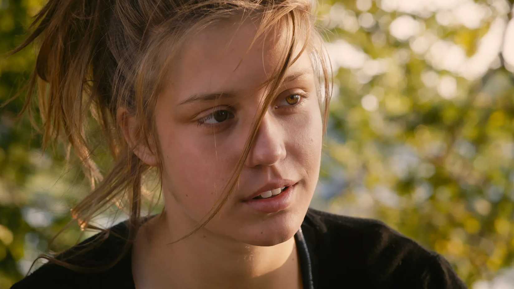 Adele looks transfixed in Blue Is the Warmest Color.