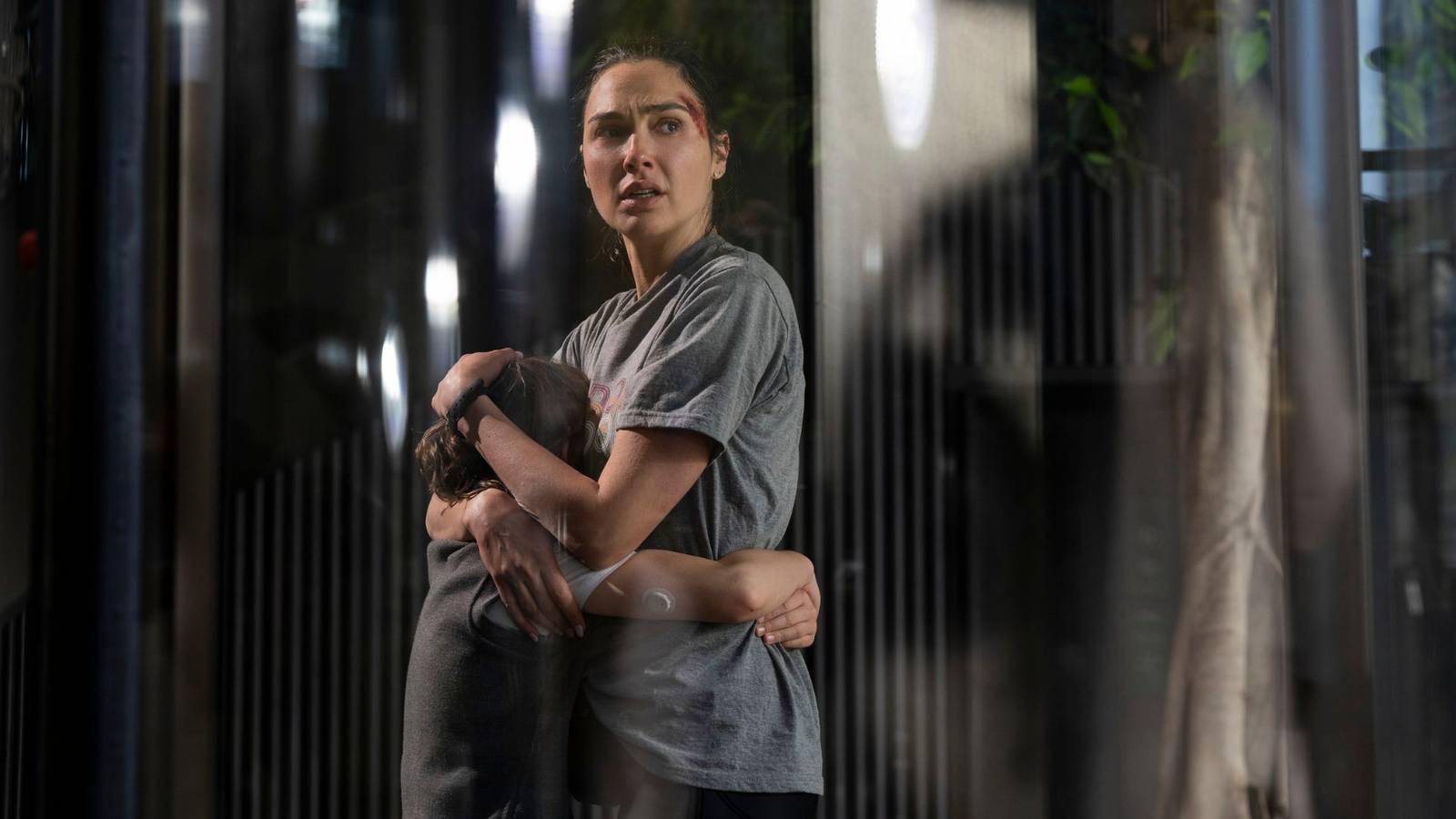 Gal Gadot's The Runner Dominates Prime Video Charts Despite 7% Rotten Tomatoes Score