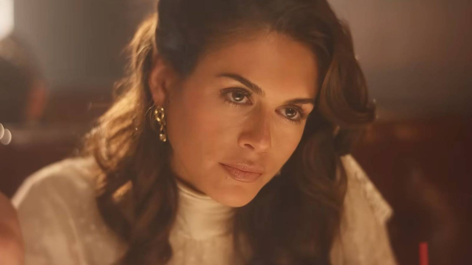 Ryan Murphy's New Serial Killer Series Based on Bestselling Book Unveils Lush Trailer