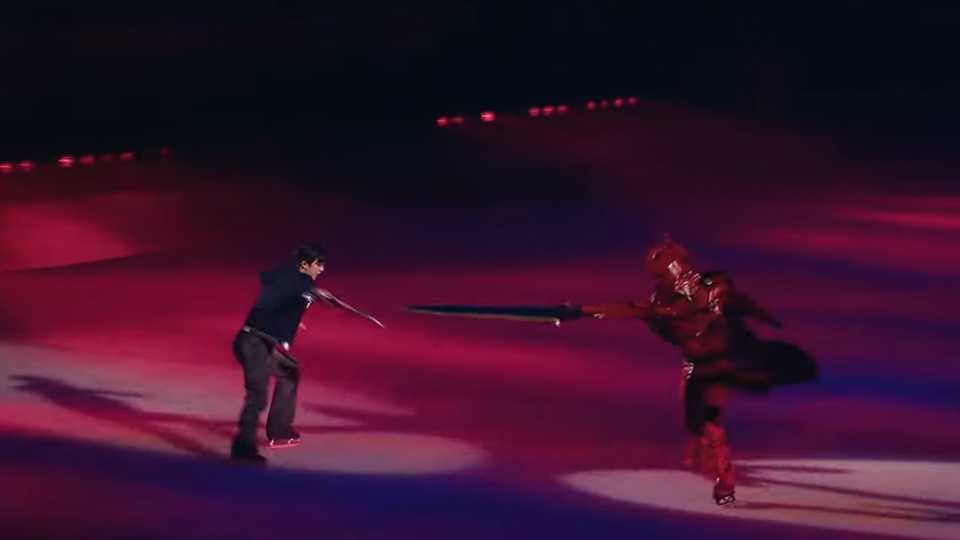 Cha Junhwan as Sung Jinwoo fights Igris in Solo Leveling on ICE