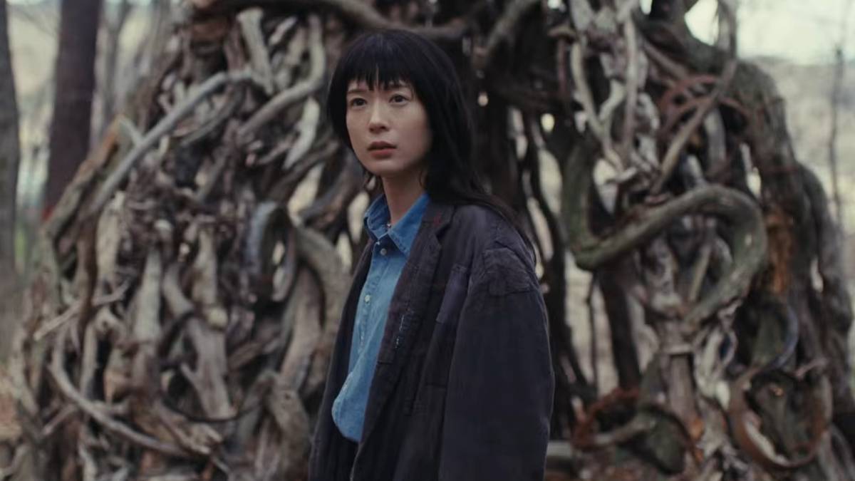 Dark Horror Stephen King Calls “Amazing and Haunting” Unveils Terrifying First Look