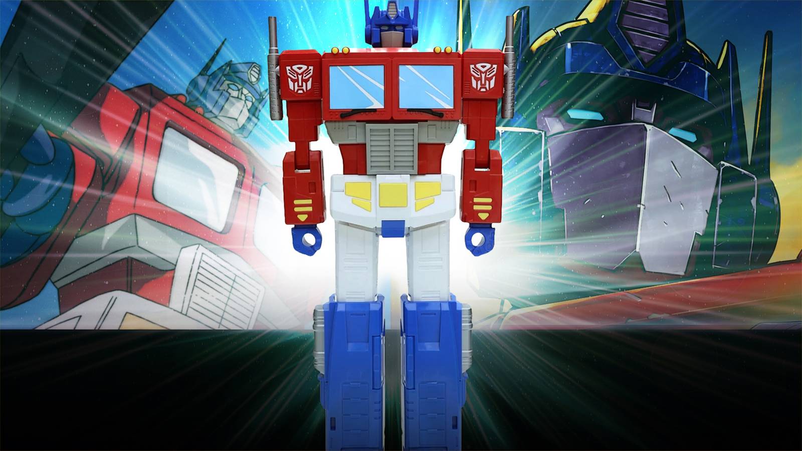 Transformers Supersizes Optimus Prime With a Massive 30-Inch Exclusive