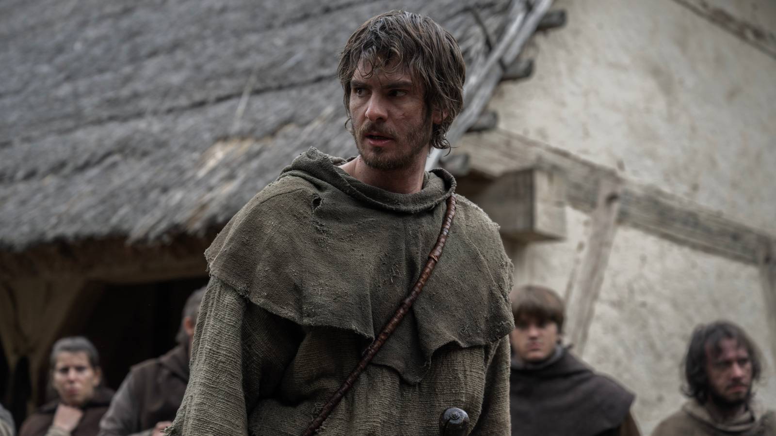 Andrew Garfield Is Great in a Robin Hood Origin Story That Takes Too Long to Get There