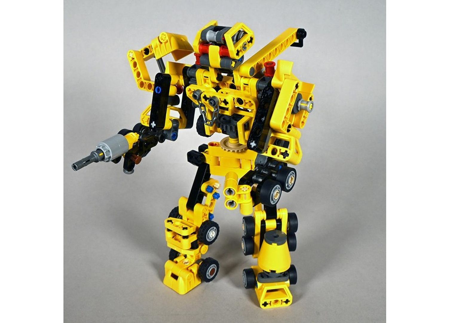 8 New LEGO Mighty Machines Combine Into a Massive Transformers Villain