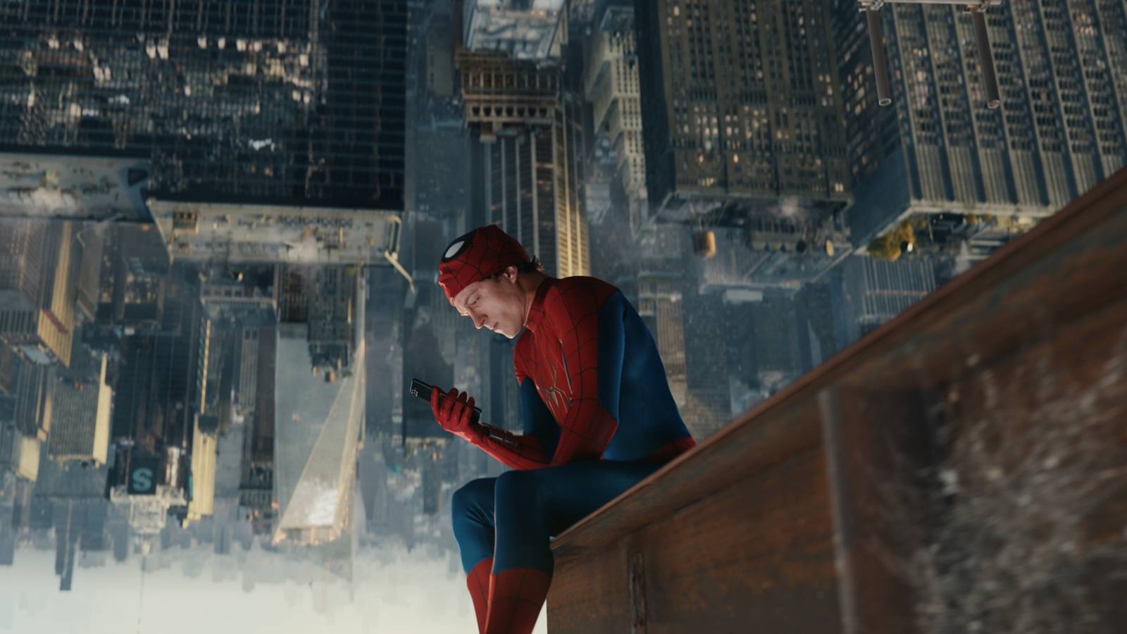 Spider-Man kämpft mit einem klassischen Superschurken, der zum ...