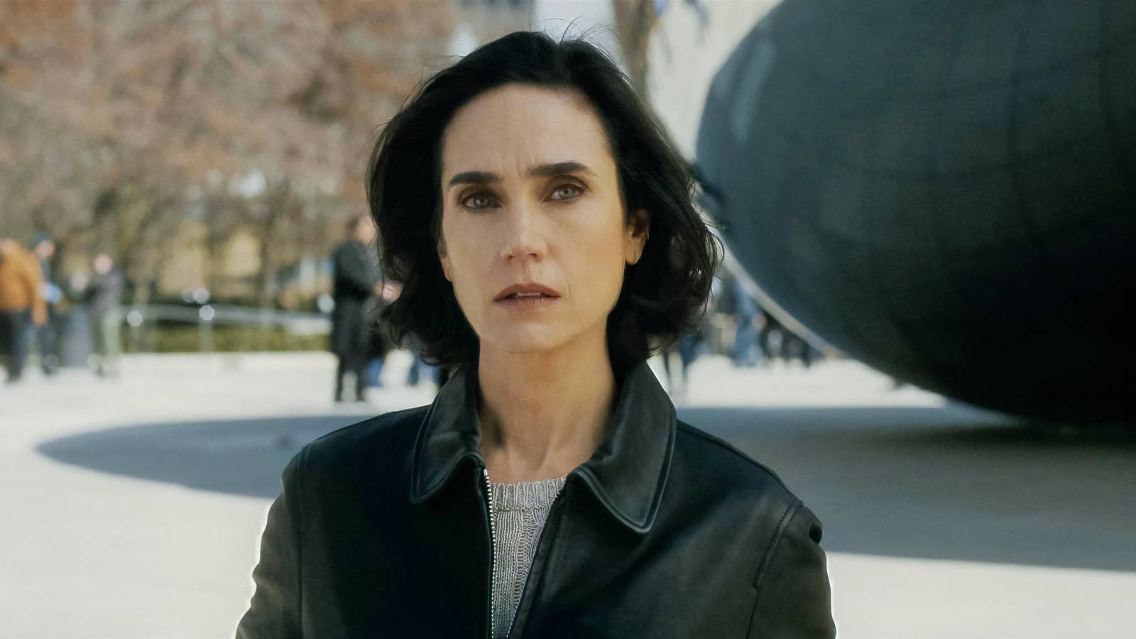 Apple TV's Hit 5-Season Sci-Fi Series Officially Passes Major Streaming Milestone