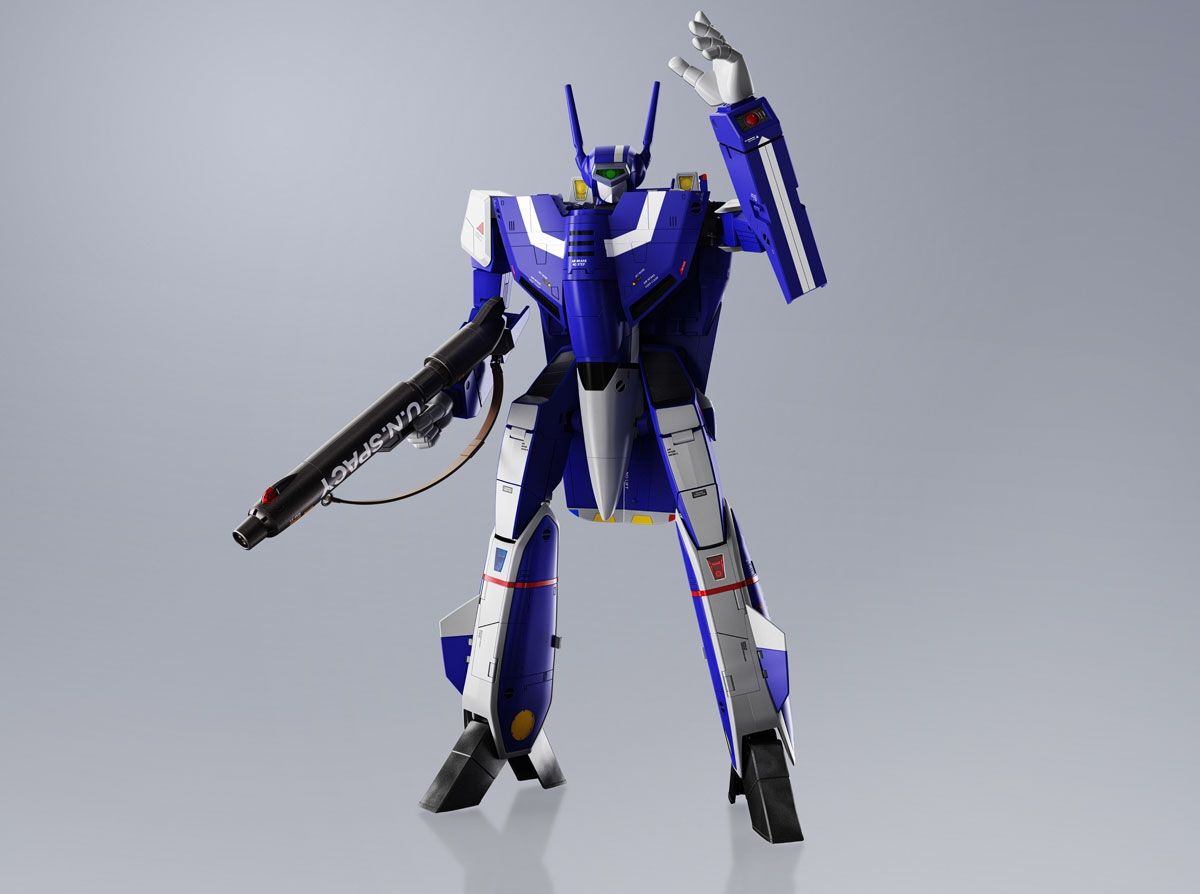 Legendary Space Opera Celebrates 45th Anniversary With Transforming ...