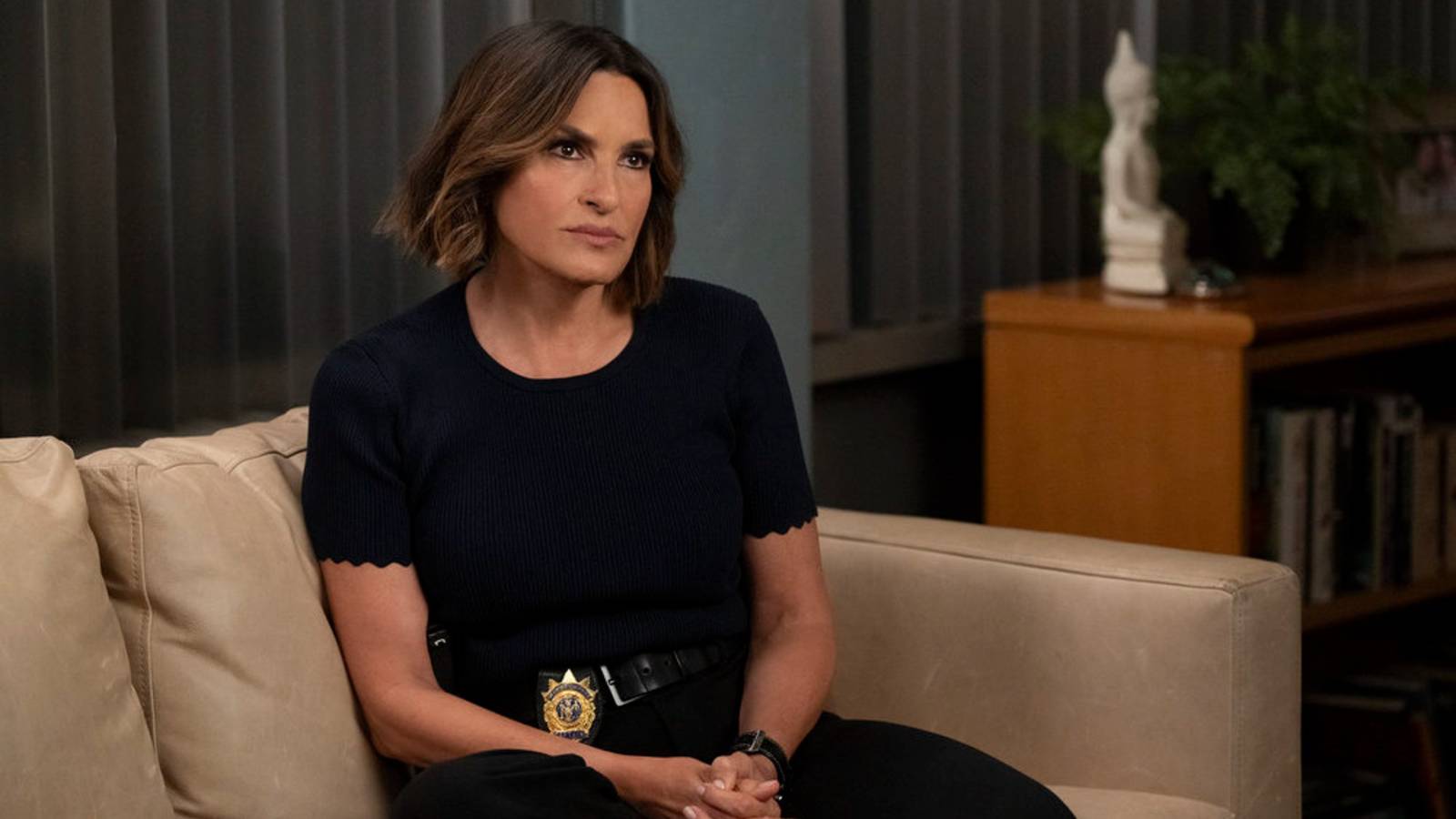 Mariska Hargitay Explains How Law & Order: SVU Season 28 Premiere Addresses a 'Universal Problem'