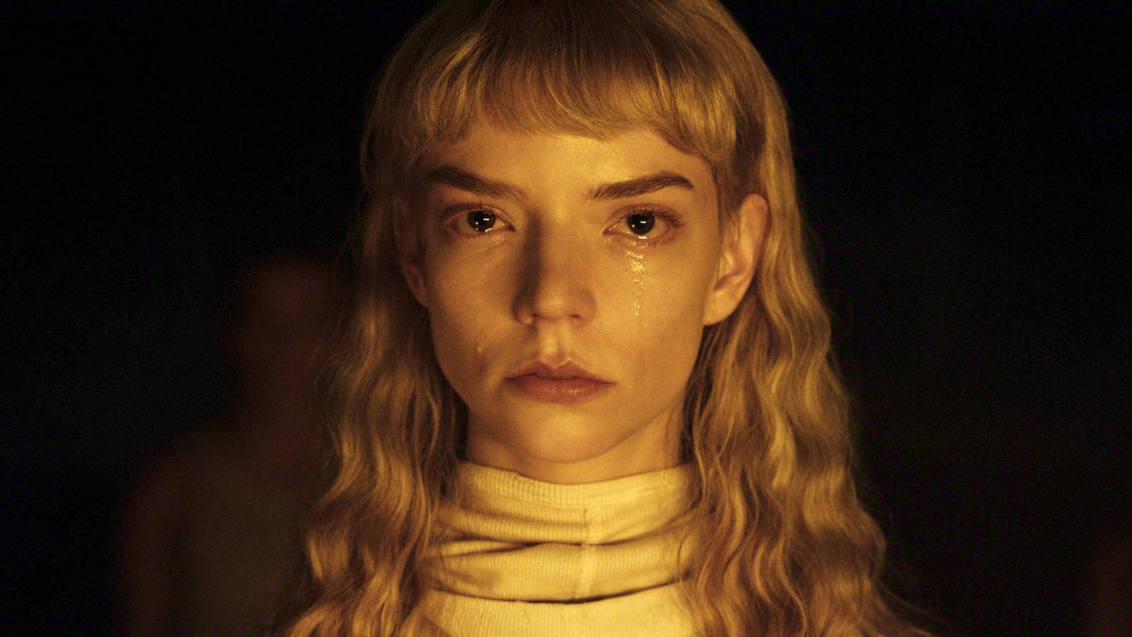 Anya Taylor-Joy & Chris Evans’ 100-Minute Netflix Adventure Debuts With Divisive RT Score