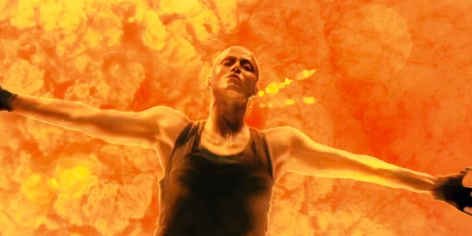 Sigourney Weaver as Ellen Ripley falling to her death in Alien 3