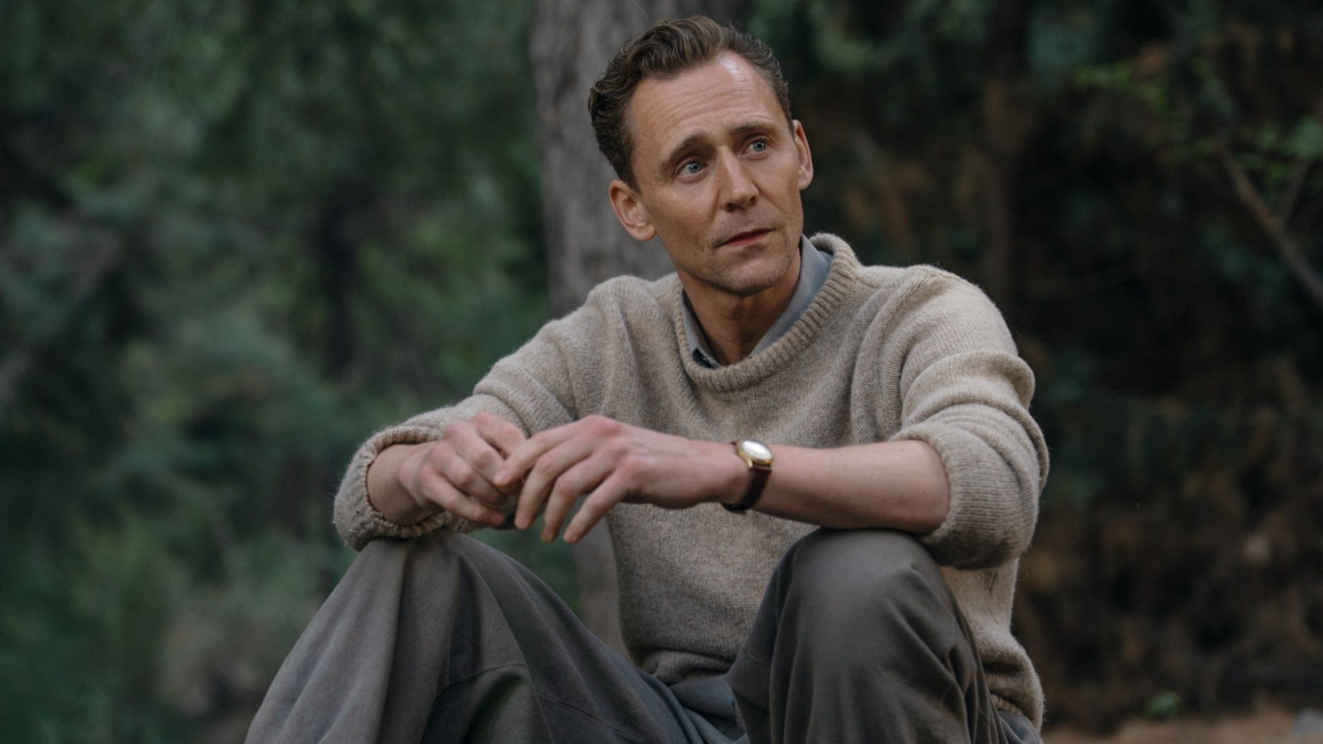 Tom Hiddleston’s New 125-Minute Historical Epic Is an Instant Streaming Hit