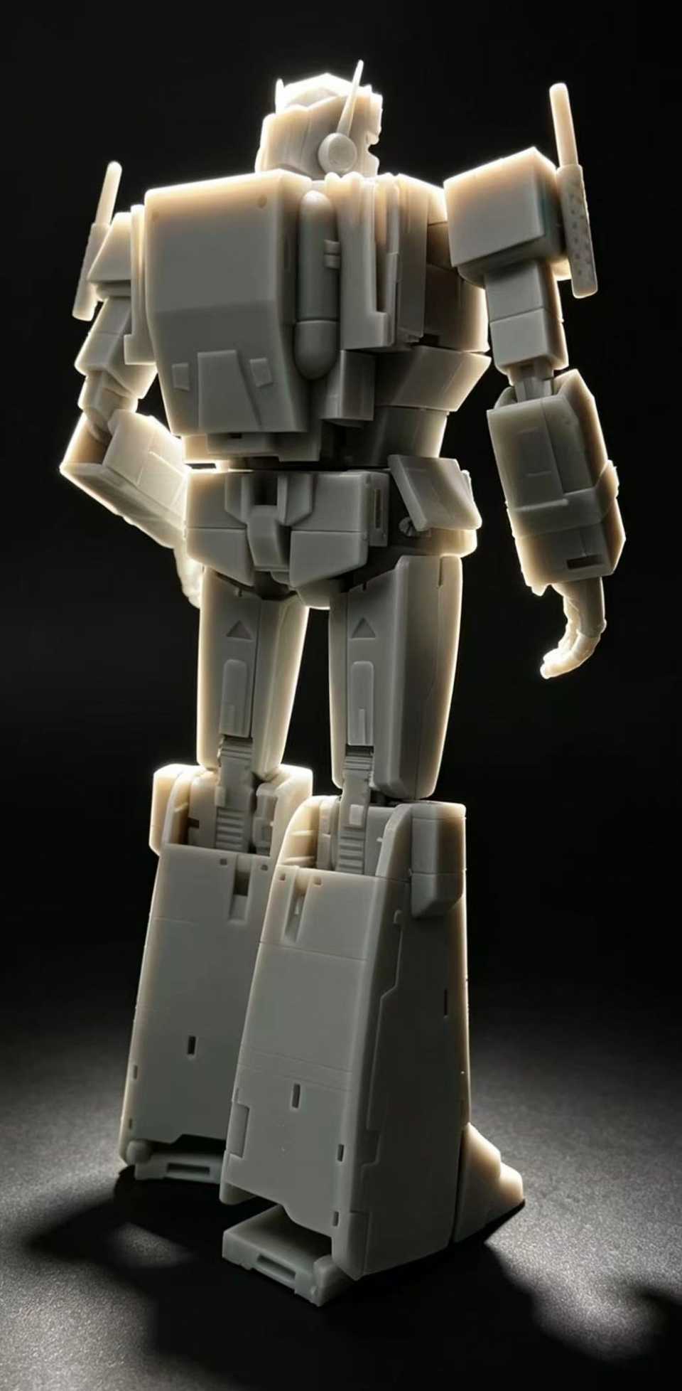 Transformers FW-01 Orion Praetor (Masterpiece Scaled G1 Optimus Prime) Prototype by Frontier Workshop 7