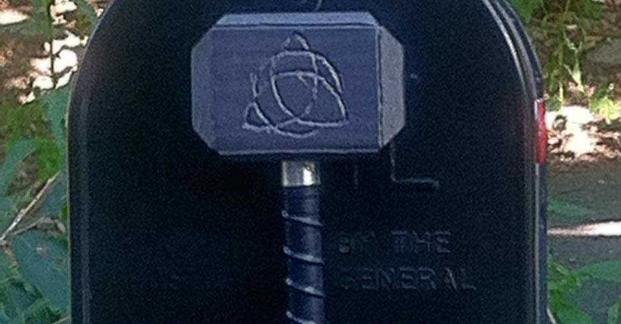 Picture of the Day: Walter Simonson's new mailbox brings the thunder