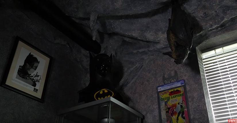 Batman fan turns a spare room into his own Batcave
