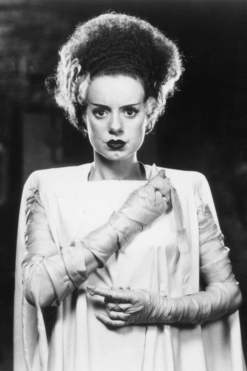 Guillermo Del Toro s Frankenstein Competitor Debuts First Trailer After guillermo-del-toro-s-frankenstein-competitor-debuts-first-trailer-after