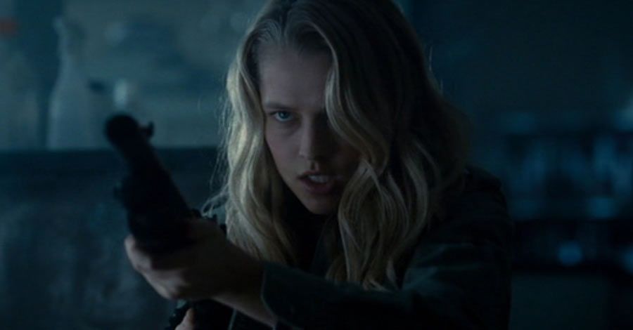 'Warm Bodies' Star Teresa Palmer Goes Dark in Wan-Produced 'Lights Out'