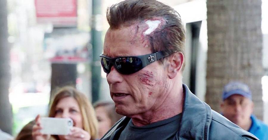 Arnold Schwarzenegger Pranks Fans as the Terminator, For a Good Cause