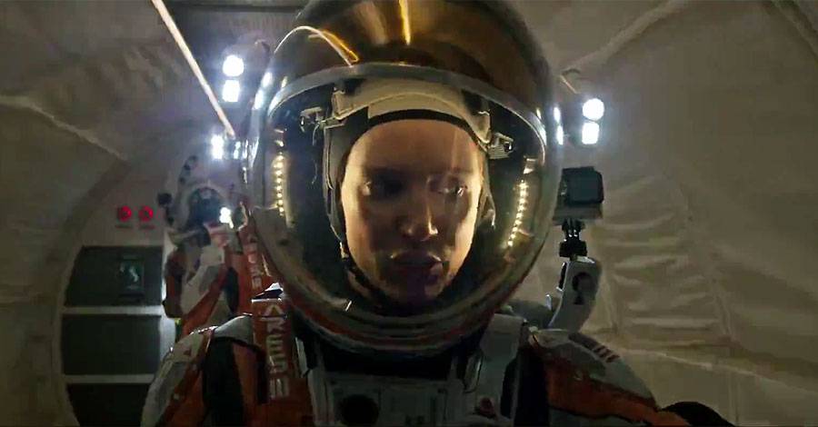 A Storm Strikes in First Clip From 'The Martian'