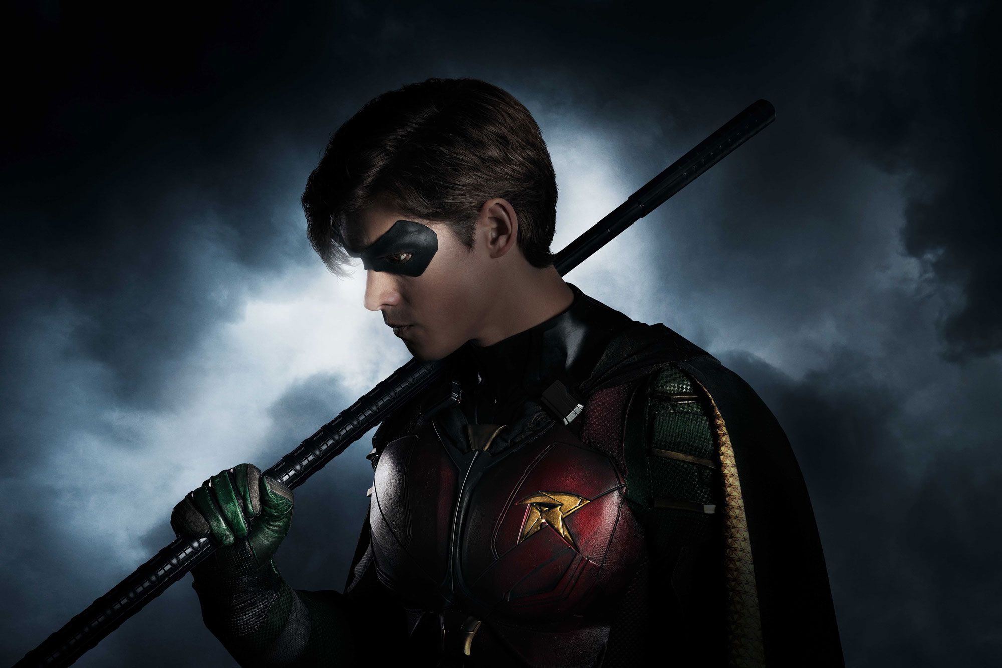 TITANS-ROBIN-First-Look-Final.jpg